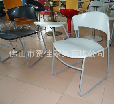 塑鋼培訓(xùn)椅 高效空間與舒適體驗(yàn)的完美融合